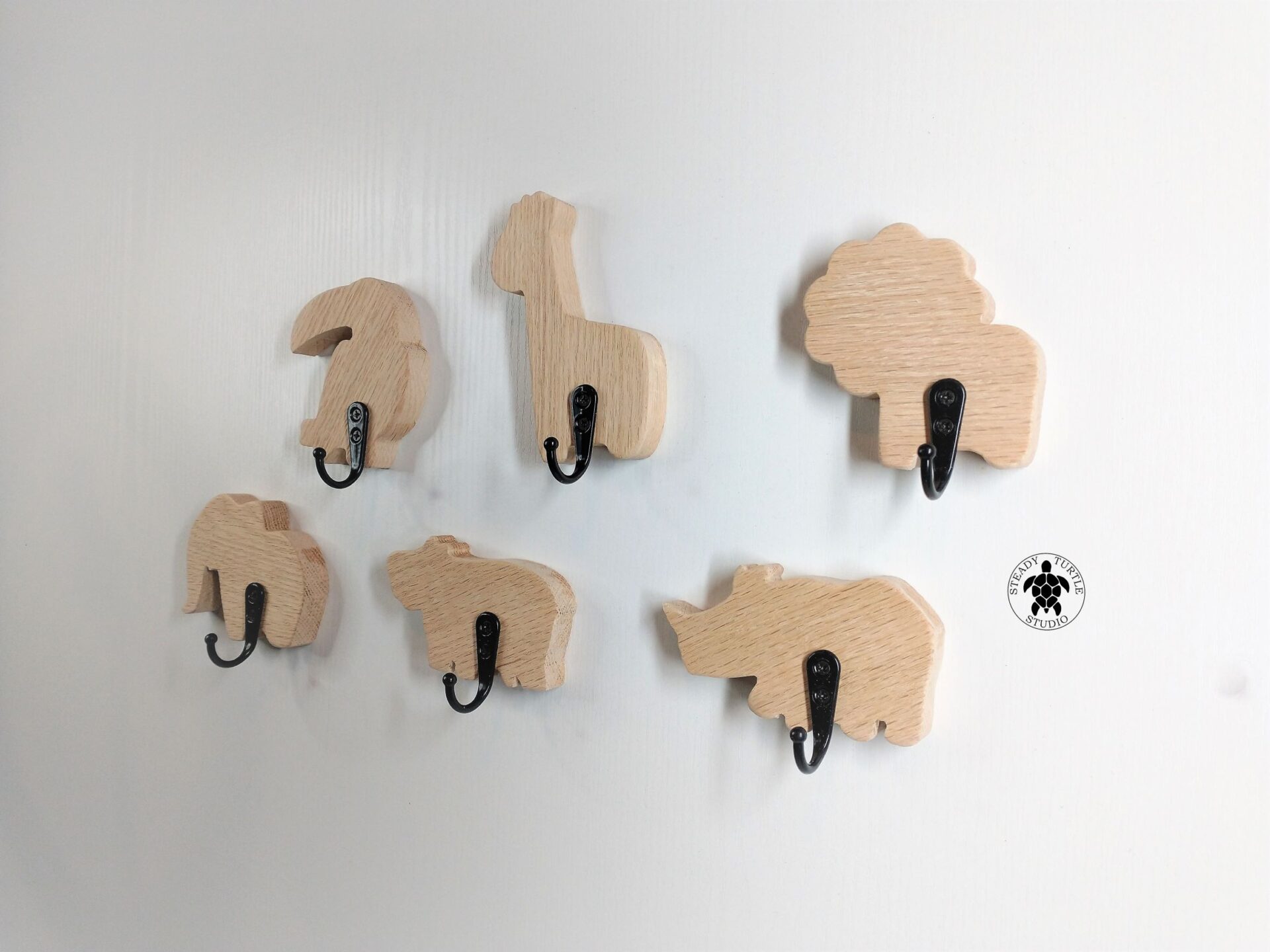 Decorative wooden jungle animal wall hooks, set of 4 wall hooks